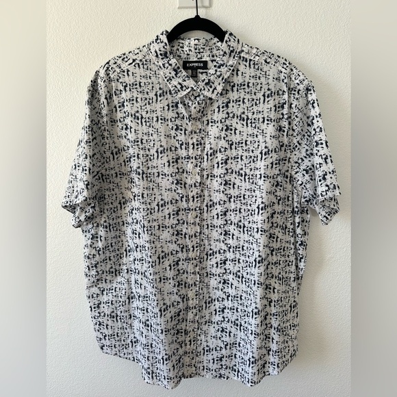 Express Shirt - Picture 3 of 4